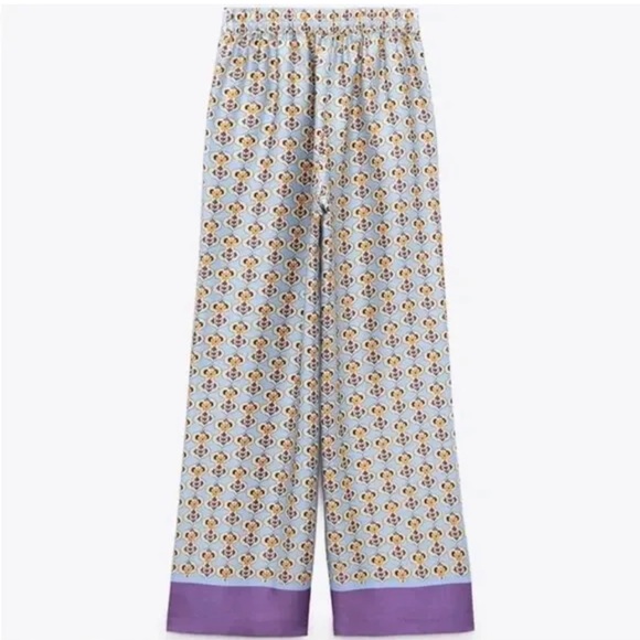 Zara Geometric Satin Shirt & Pants Set. - Picture 3 of 7